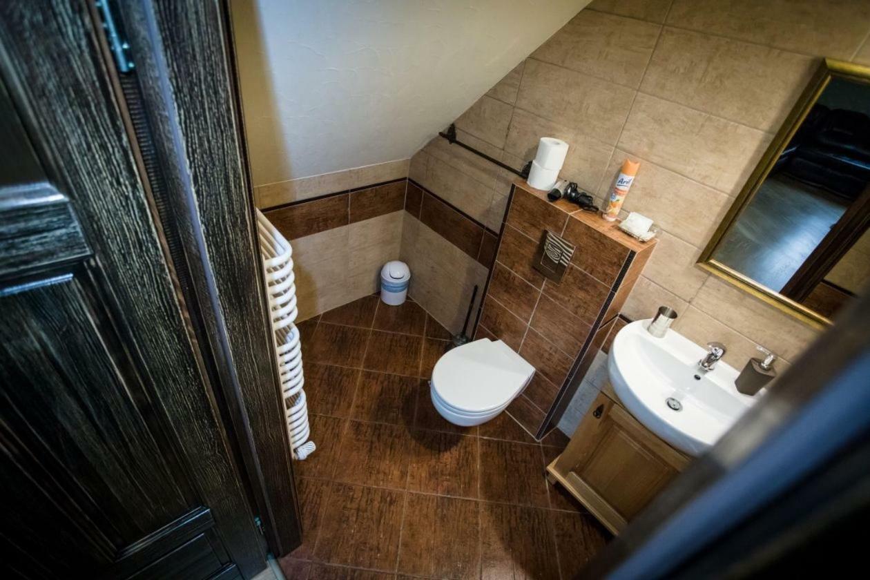 Stary Lwow Bed and Breakfast Korczyna  Buitenkant foto